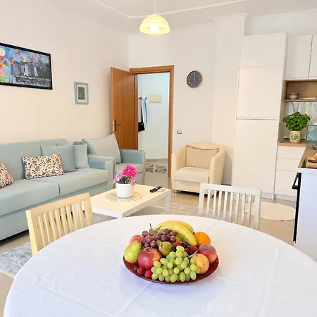 Cozy By The 106 Apartament Golem (Tirana)