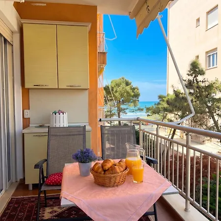 Cozy By The 106 Διαμέρισμα Golem (Tirana)